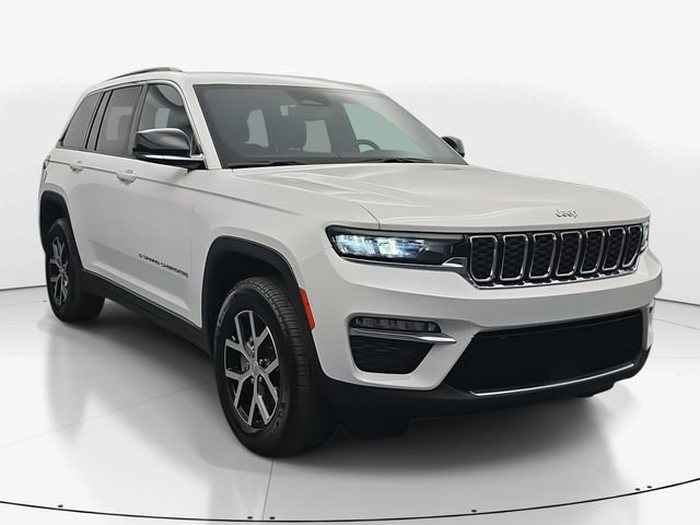 Used 2024 Jeep Grand Cherokee Limited image 2