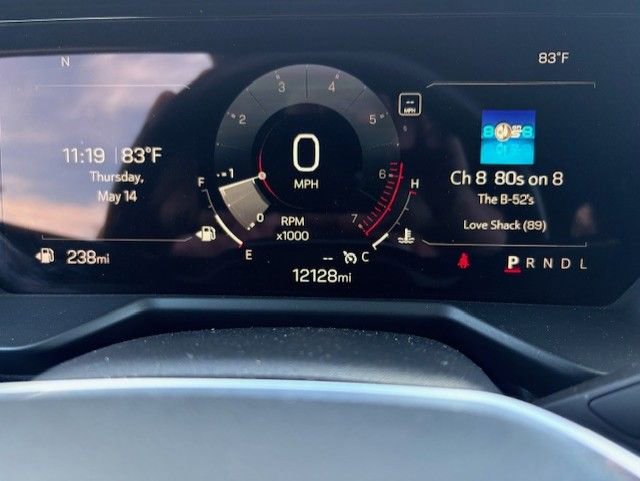 Used 2024 GMC Acadia Elevation FWD image 12