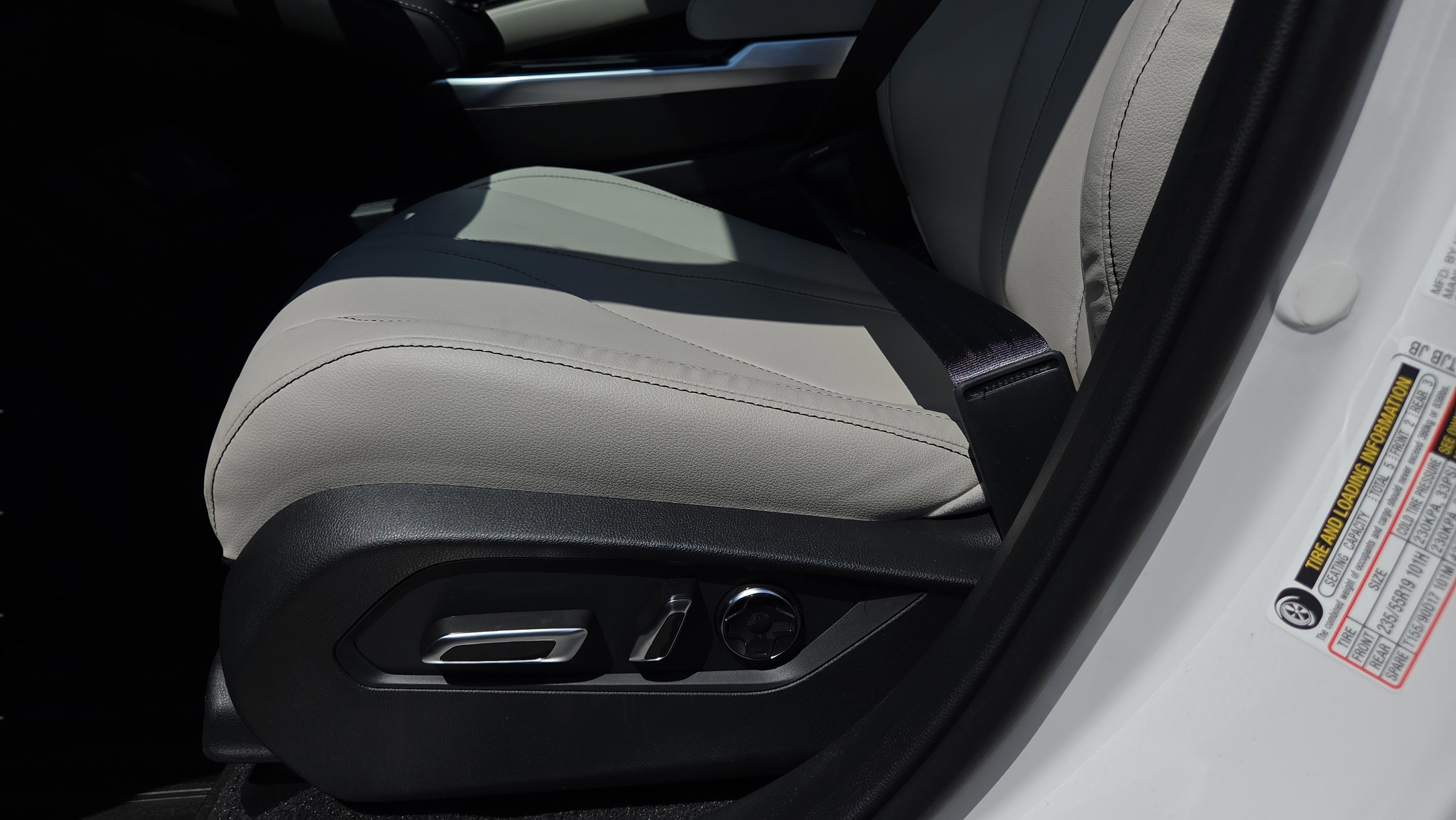 New 2026 Acura RDX SH-AWD image 10