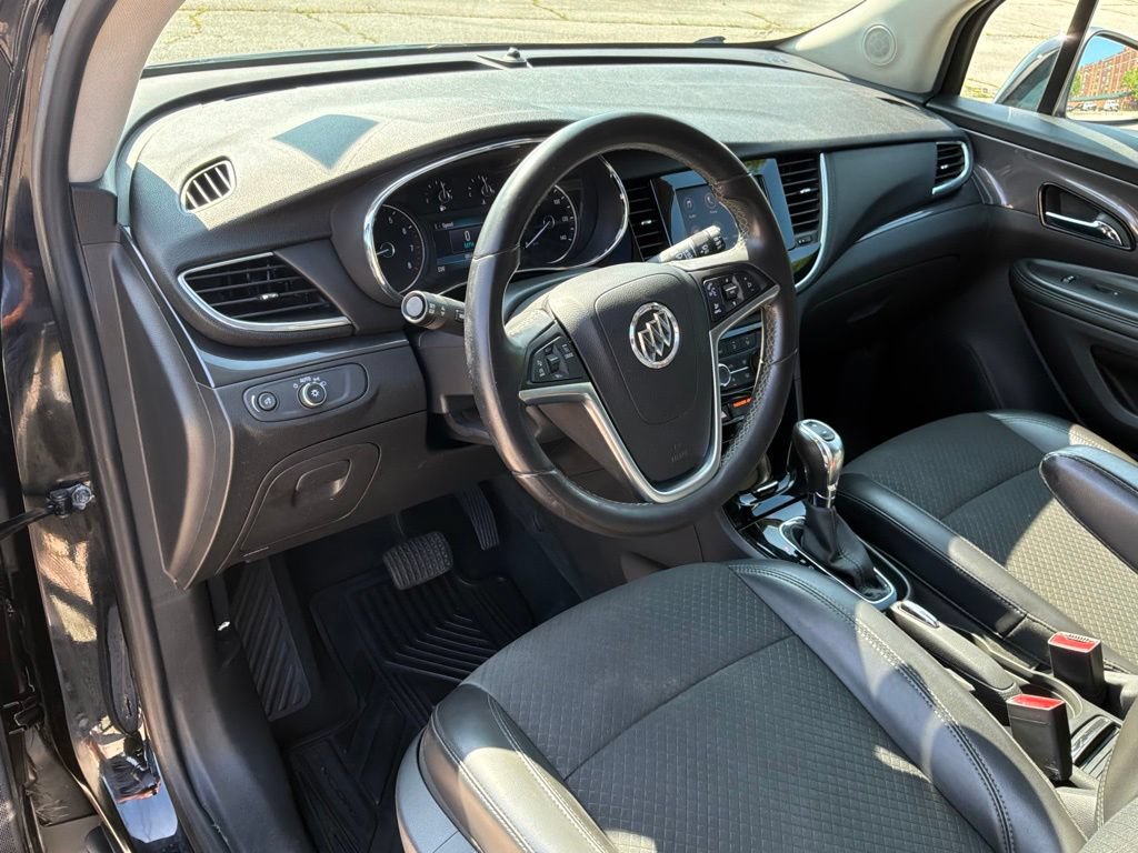 Used 2021 Buick Encore Preferred w/ Safety Package II AWD/4WD image 21