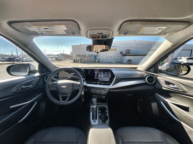 Certified 2025 Chevrolet Trax LS w/ LS Convenience Package image 18