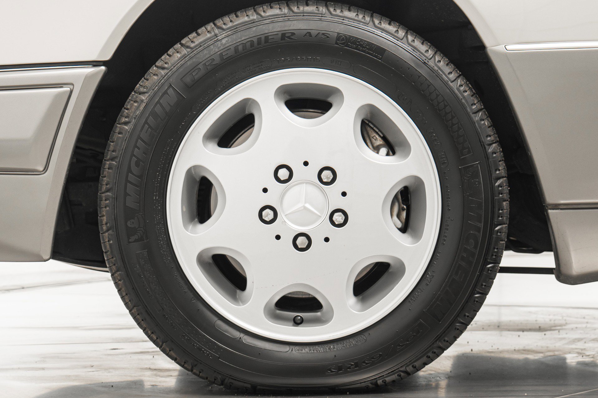 Used 1995 Mercedes-Benz E 320 Convertible image 13