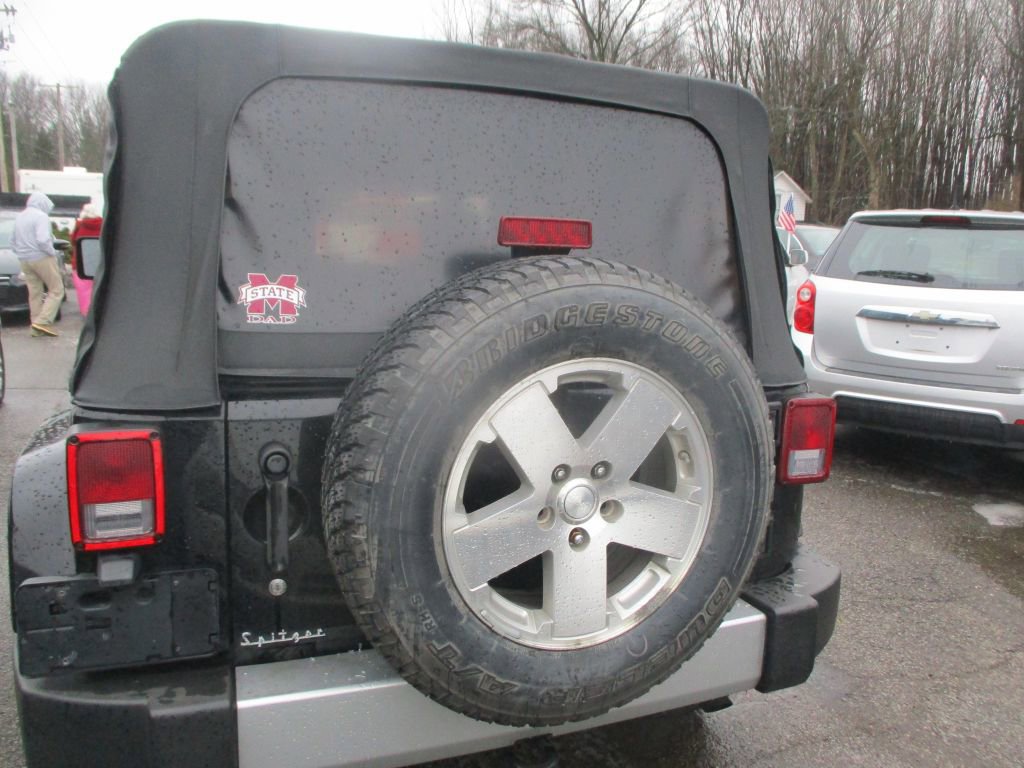 Used 2008 Jeep Wrangler Unlimited Sahara RWD image 5