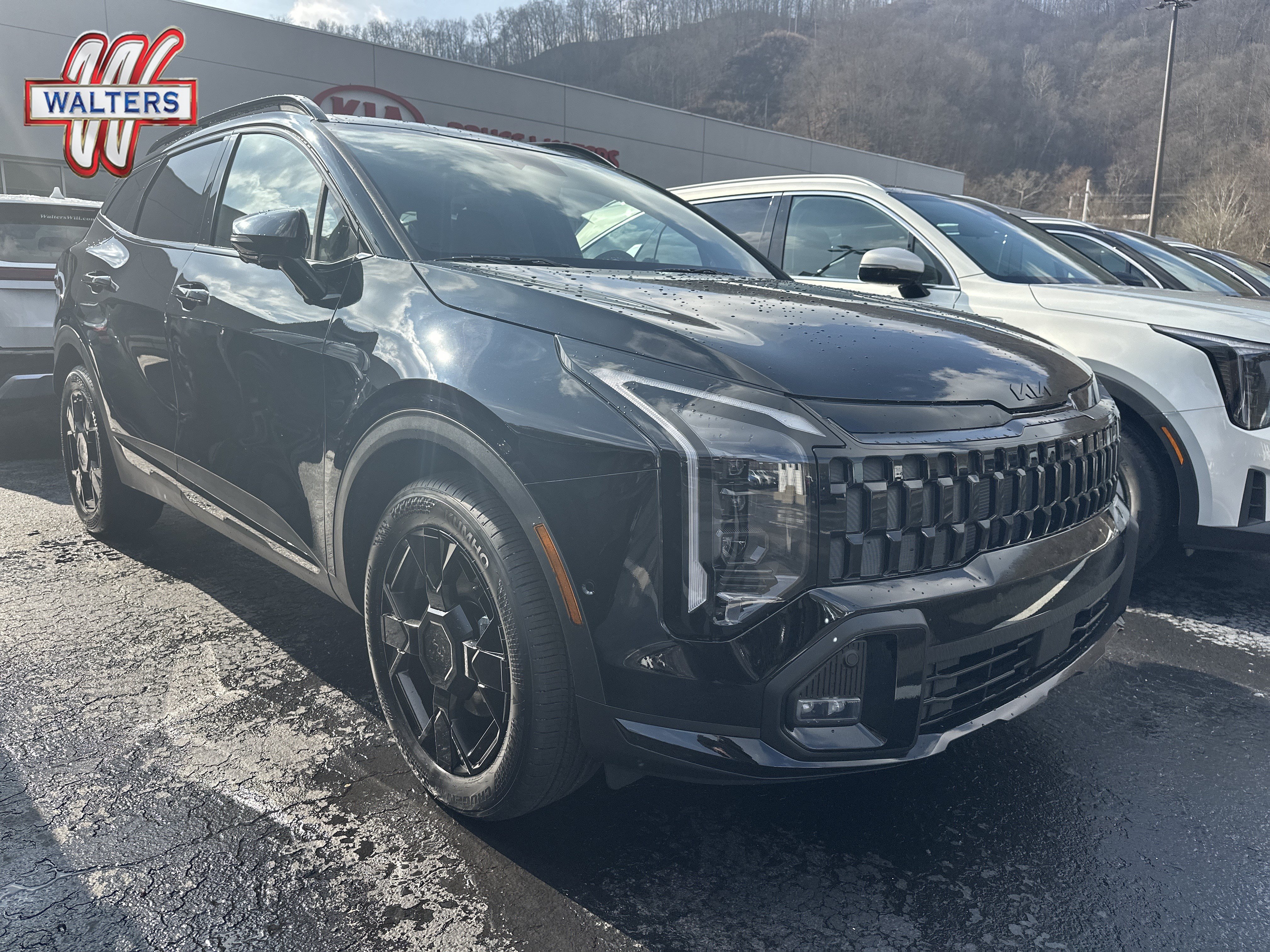New 2026 Kia Sportage X-Line w/ X-Line Technology Package AWD/4WD image 1
