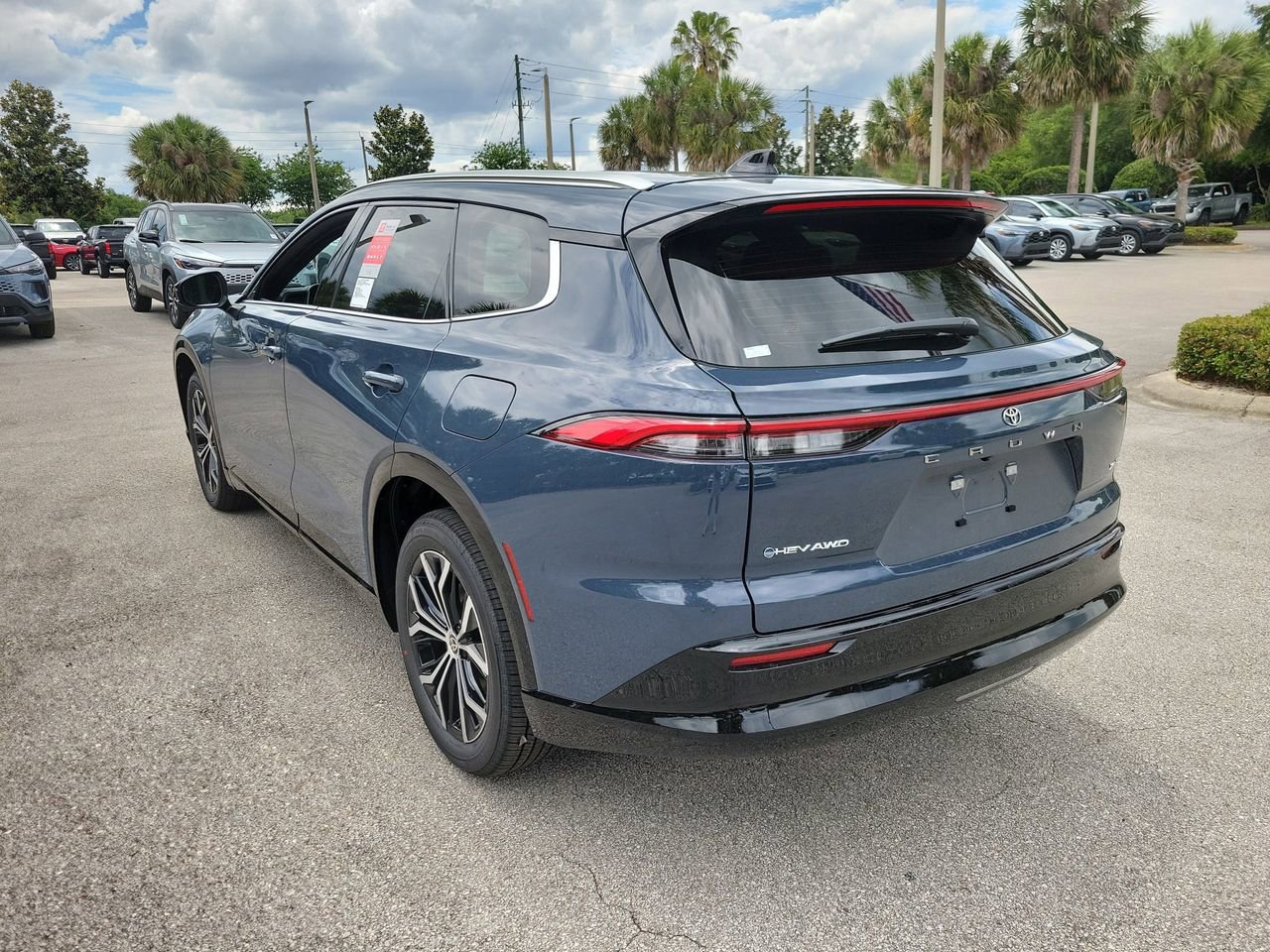 New 2026 Toyota Crown Signia AWD/4WD image 4