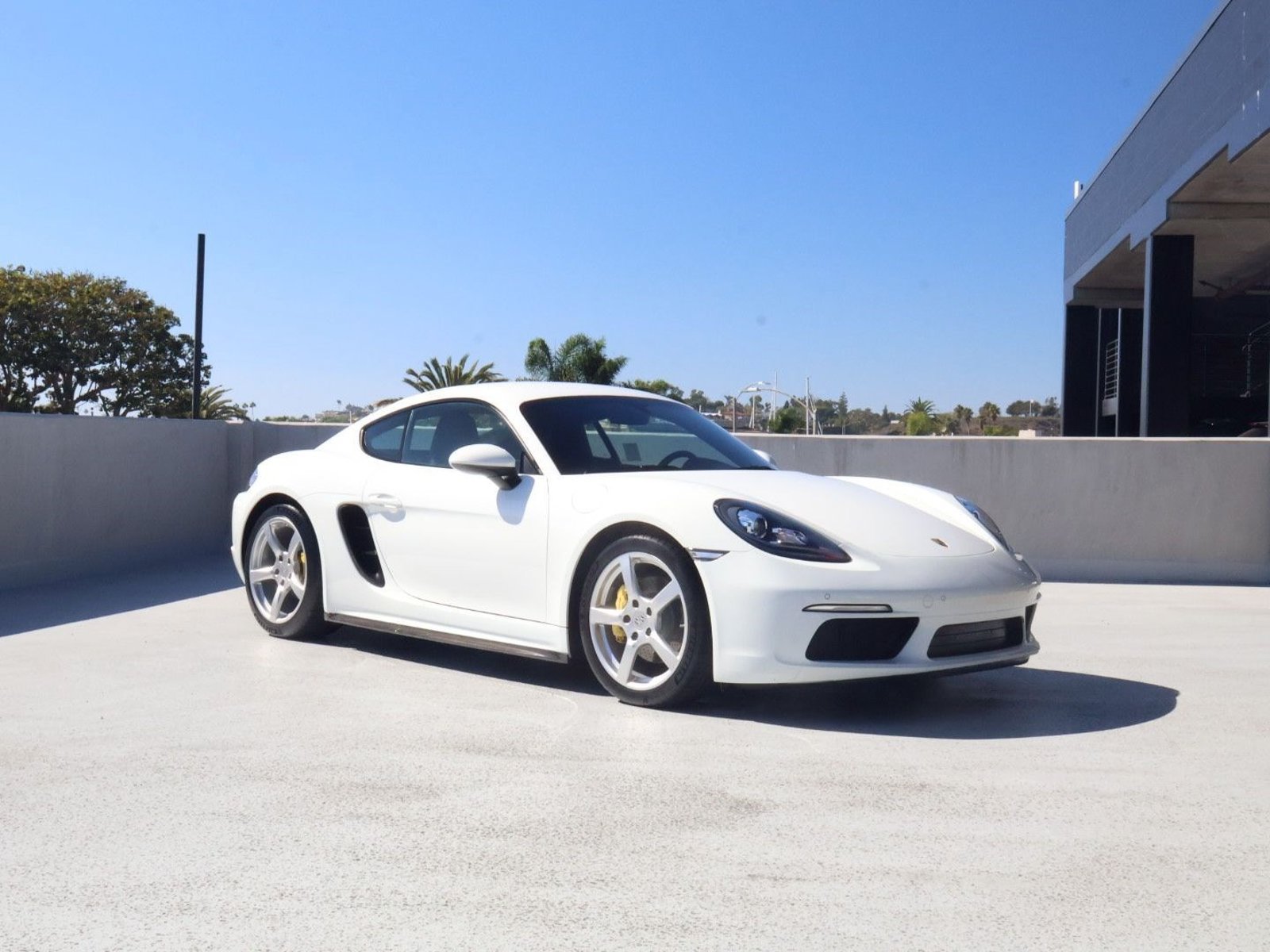 Certified 2018 Porsche 718 Cayman RWD image 7