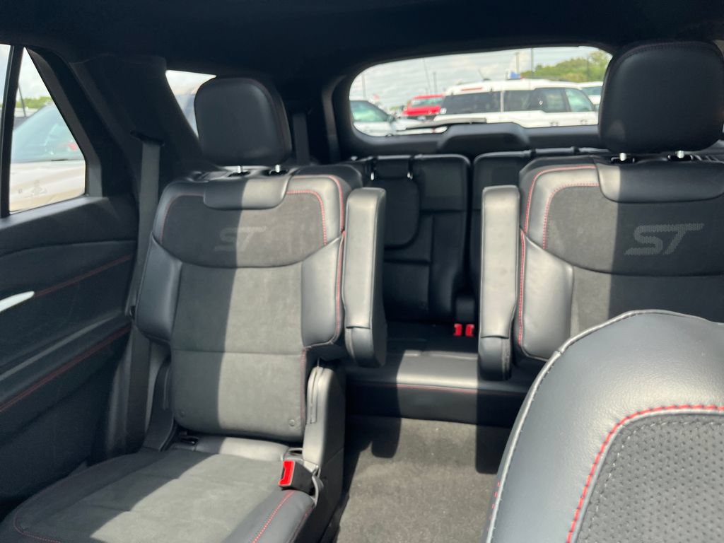 New 2026 Ford Explorer ST w/ Sun And Sound Package AWD/4WD image 13
