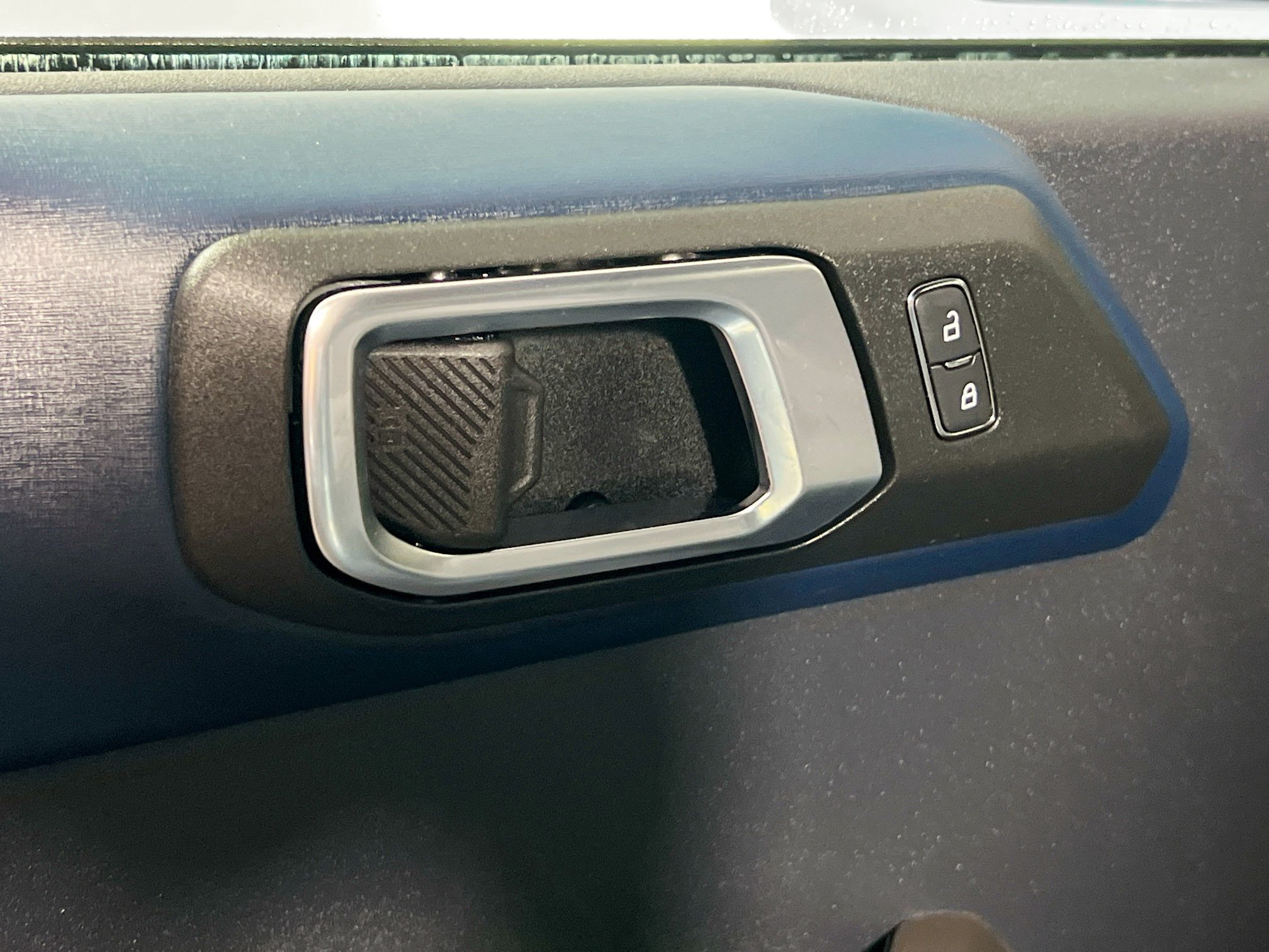 Used 2021 Ford Bronco Outer Banks AWD/4WD image 16