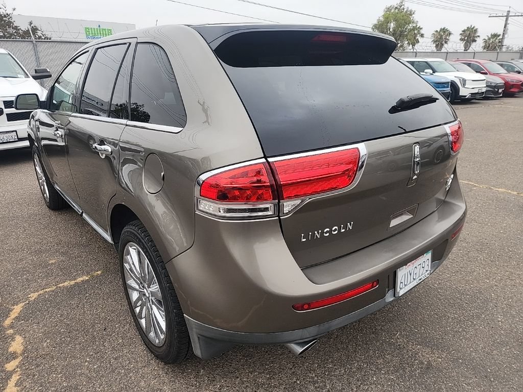 Used 2012 Lincoln MKX AWD image 10