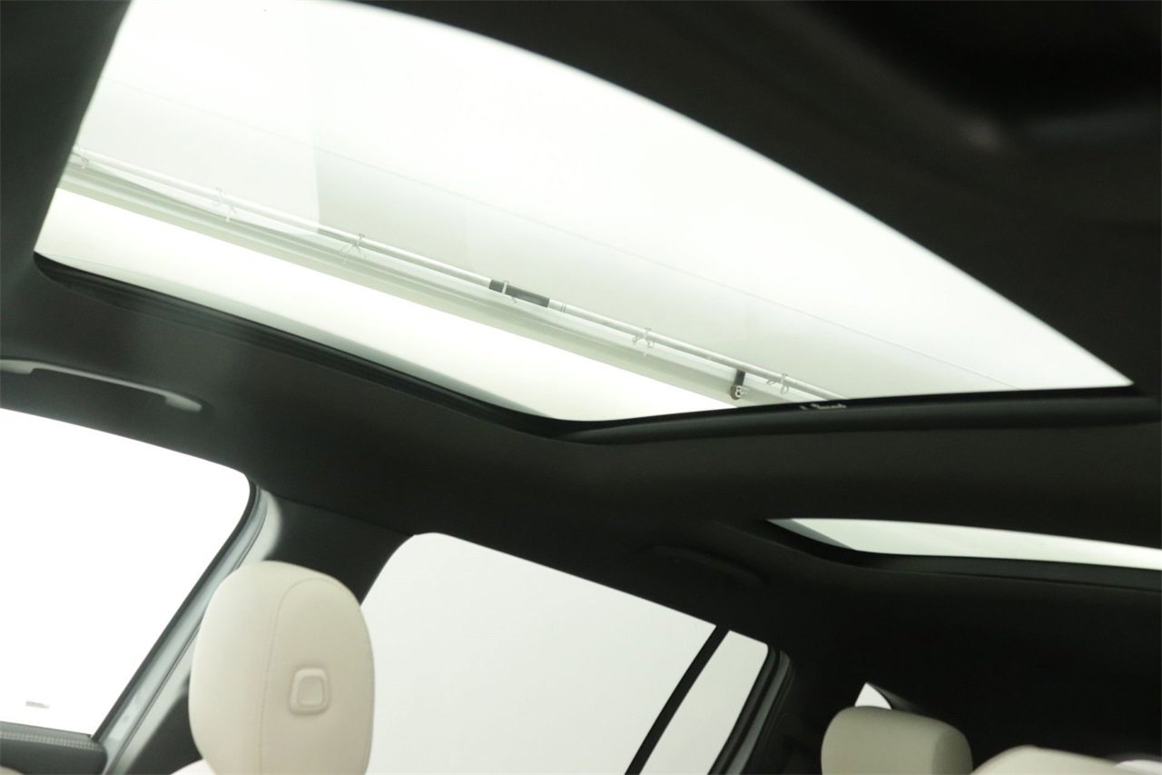 New 2026 Mercedes-Benz GLB 250 image 14