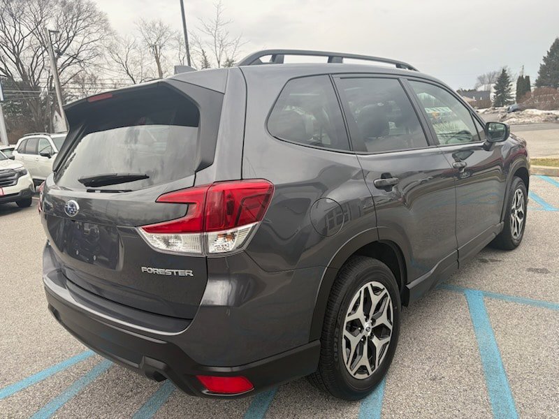 Used 2023 Subaru Forester Premium AWD/4WD image 4