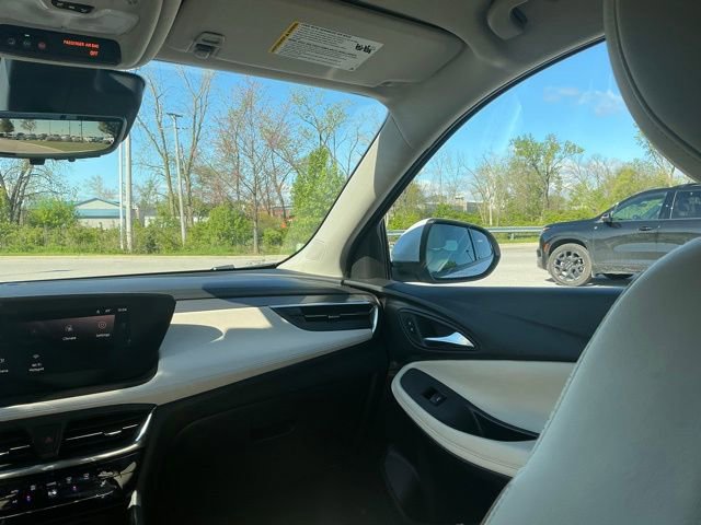 Used 2024 Buick Encore GX Avenir w/ Avenir Technology Package FWD image 30
