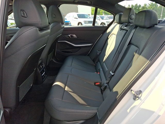 Used 2019 BMW 330i xDrive Sedan w/ Convenience Package AWD/4WD image 13
