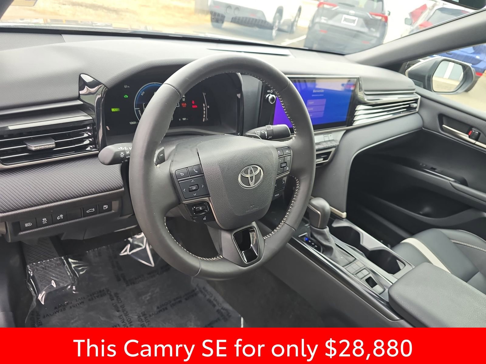 Used 2025 Toyota Camry SE image 21