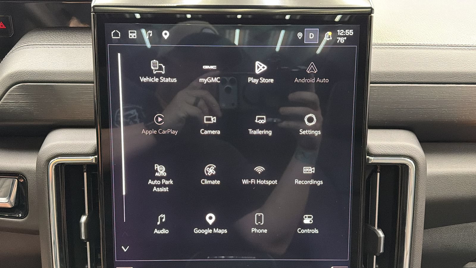 Used 2026 GMC Yukon Denali w/ Sun & Power Step Package AWD/4WD image 19