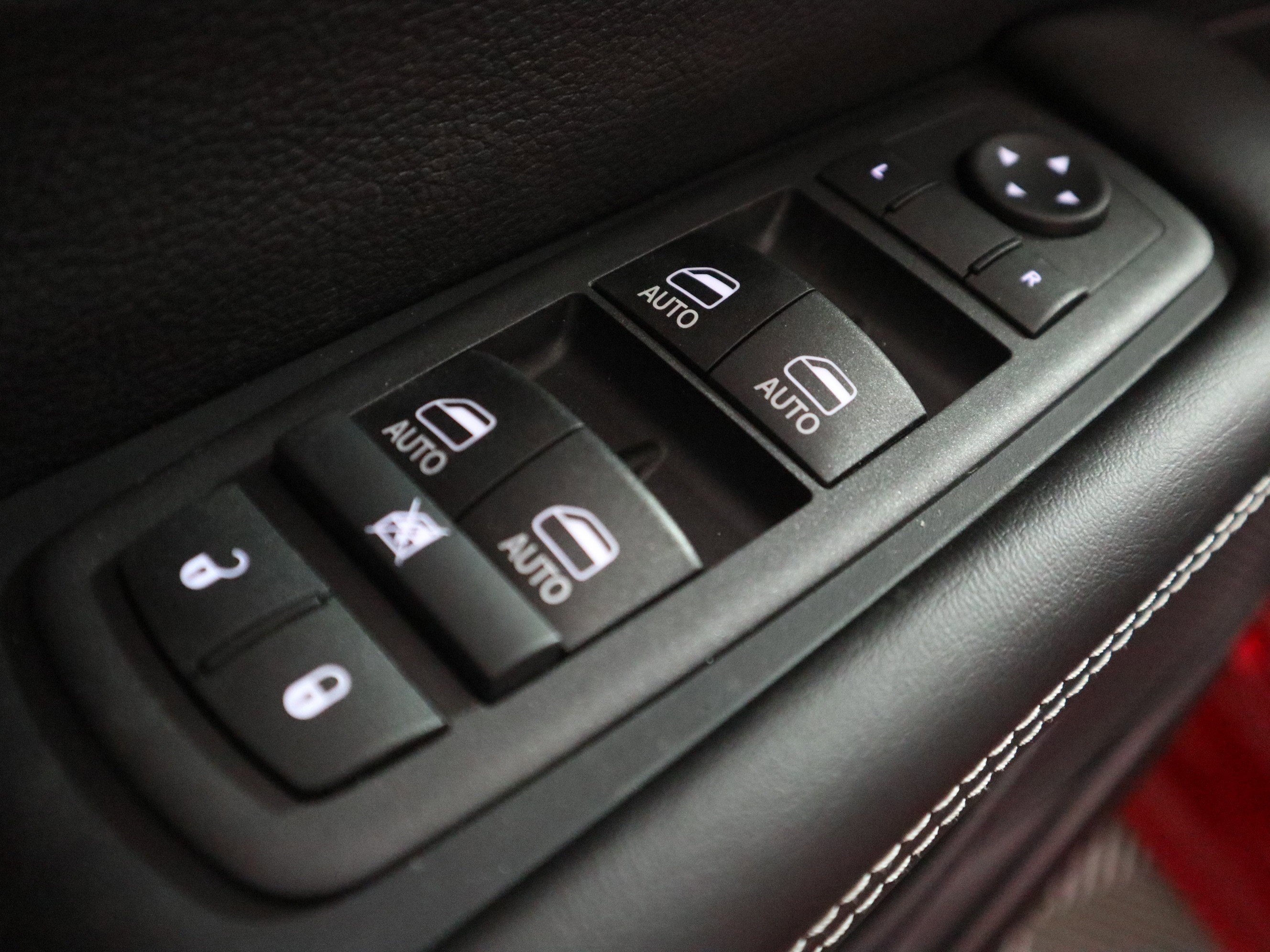 New 2026 Chrysler Pacifica Select image 35