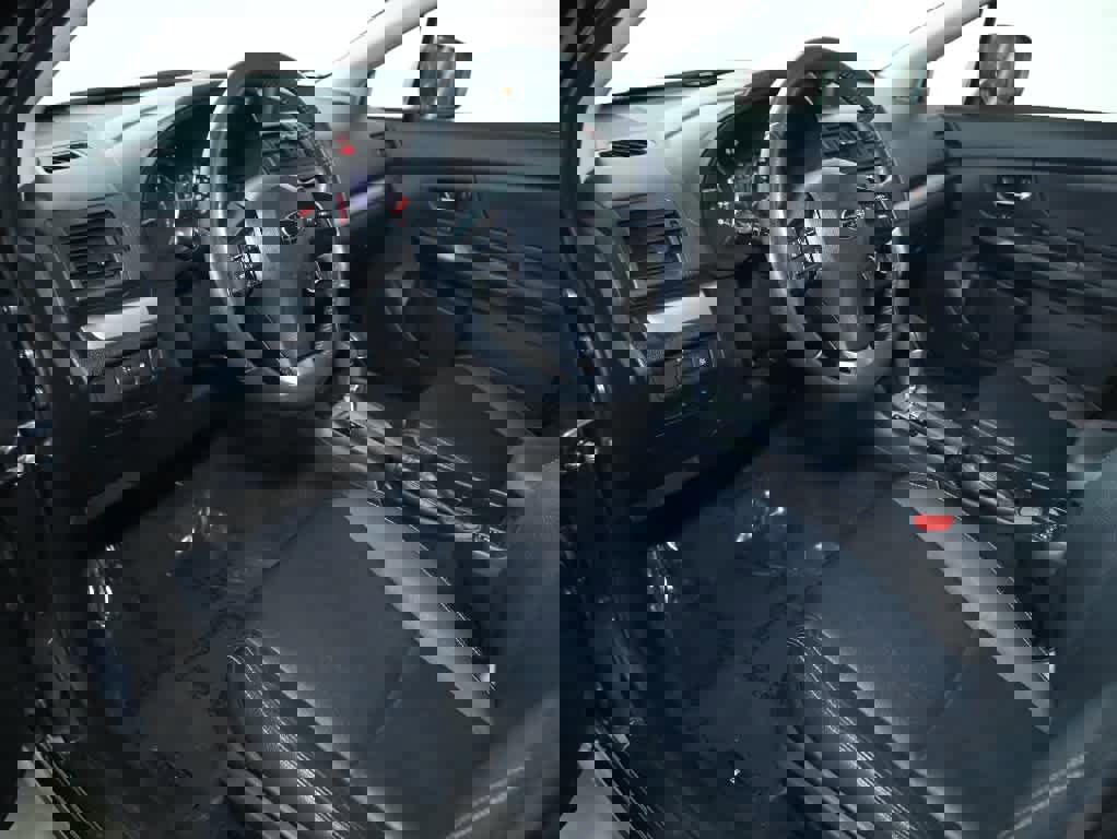 Used 2013 Subaru Crosstrek 2.0i Limited image 17