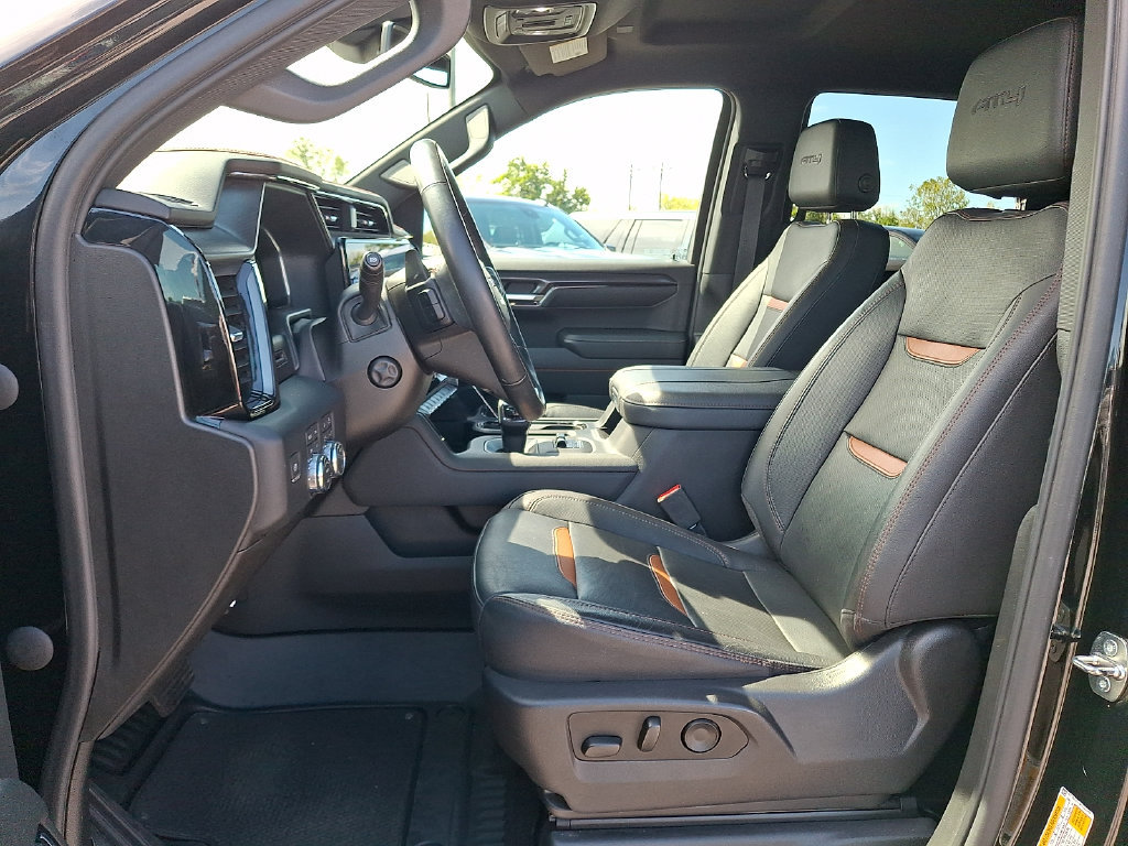 Certified 2023 GMC Sierra 1500 AT4 w/ AT4 Premium Package AWD/4WD image 15