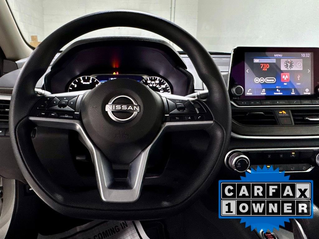 Used 2025 Nissan Altima 2.5 SV image 15