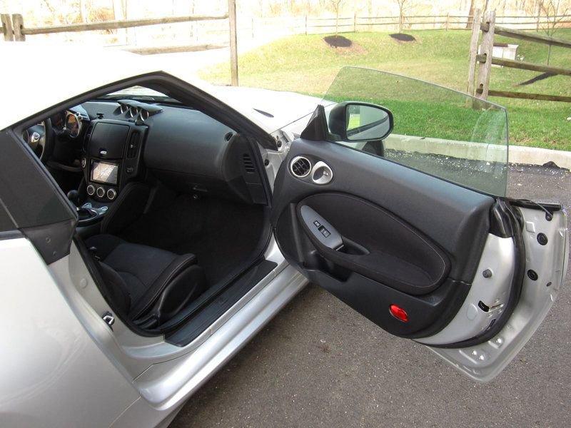 Used 2009 Nissan 370Z Coupe image 22