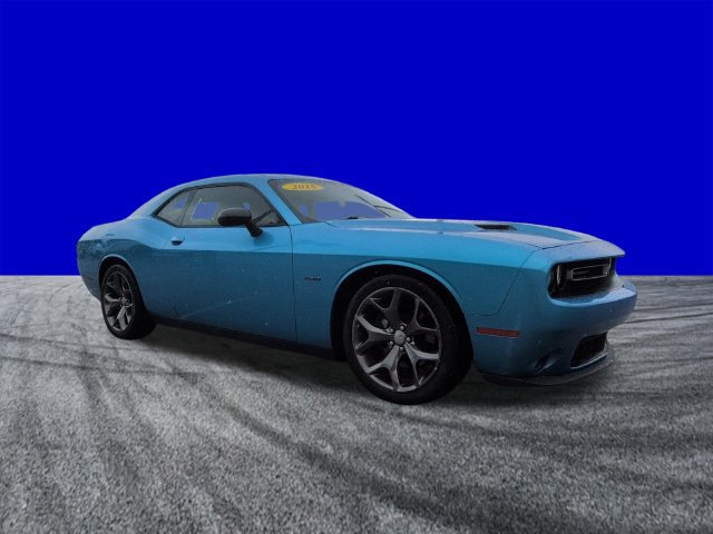 Used 2015 Dodge Challenger R/T Plus RWD image 2