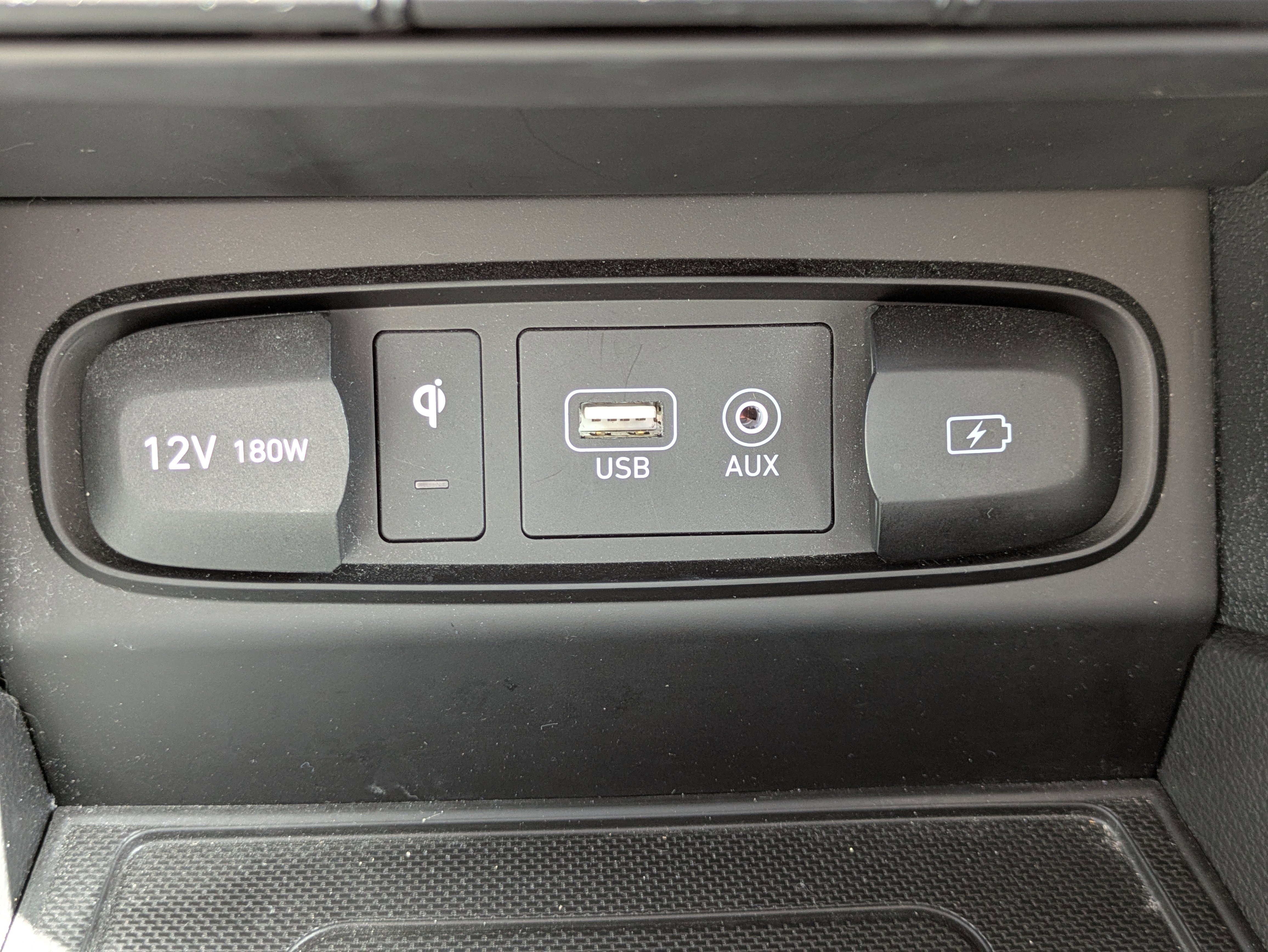 Used 2020 Hyundai Santa Fe SEL image 23