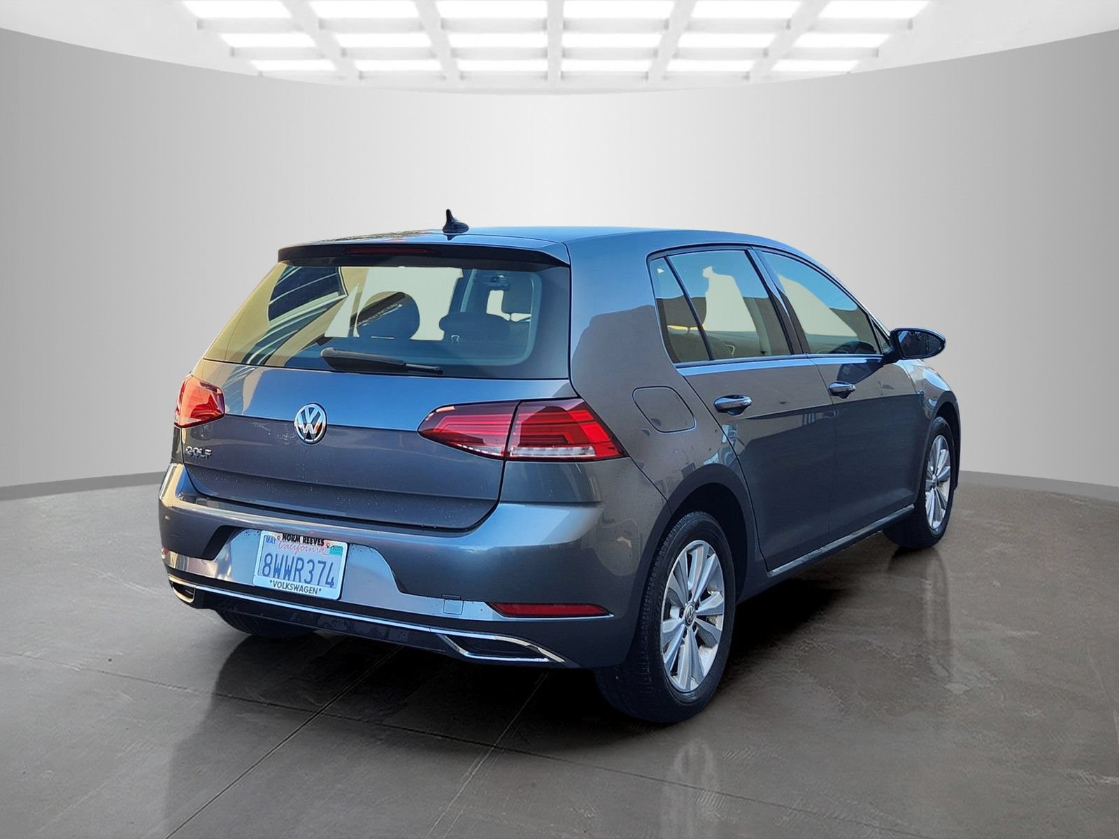 Used 2021 Volkswagen Golf 4-Door FWD image 4