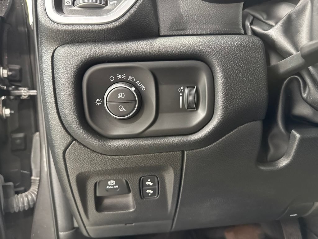 Used 2022 RAM 1500 Lone Star RWD image 22