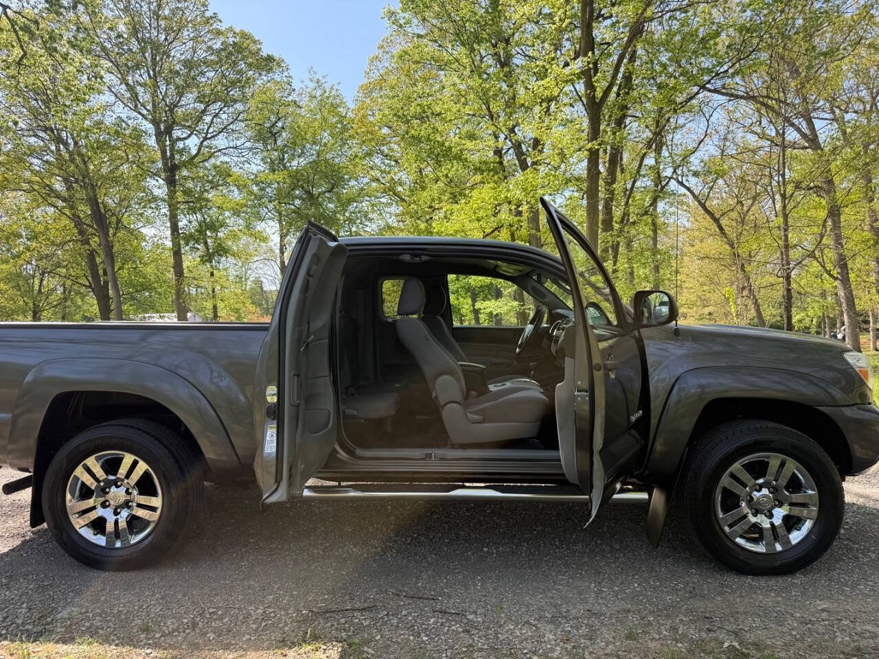 Used 2012 Toyota Tacoma PreRunner w/ SR5 Pkg RWD image 32