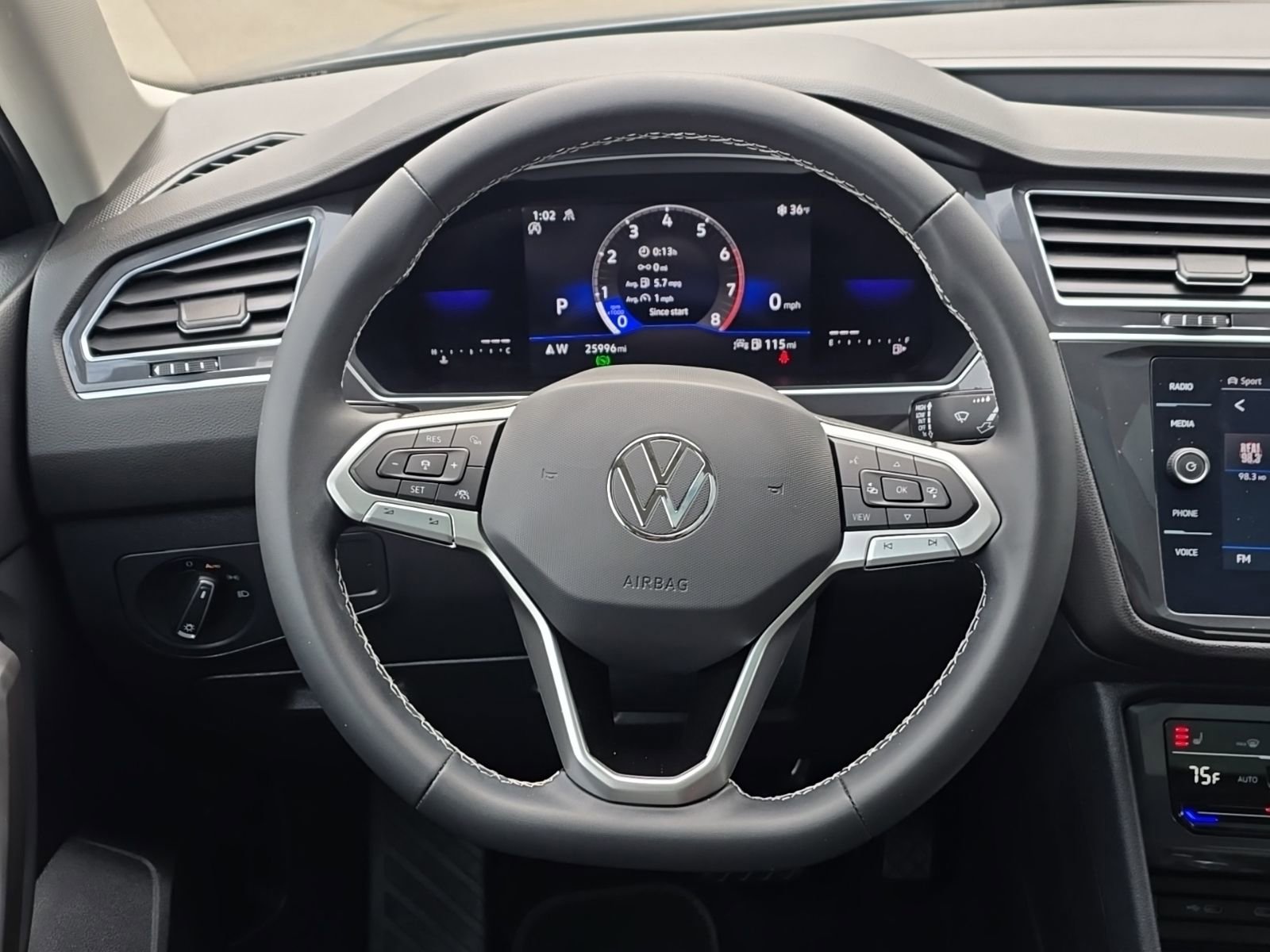 Certified 2023 Volkswagen Tiguan SE image 21