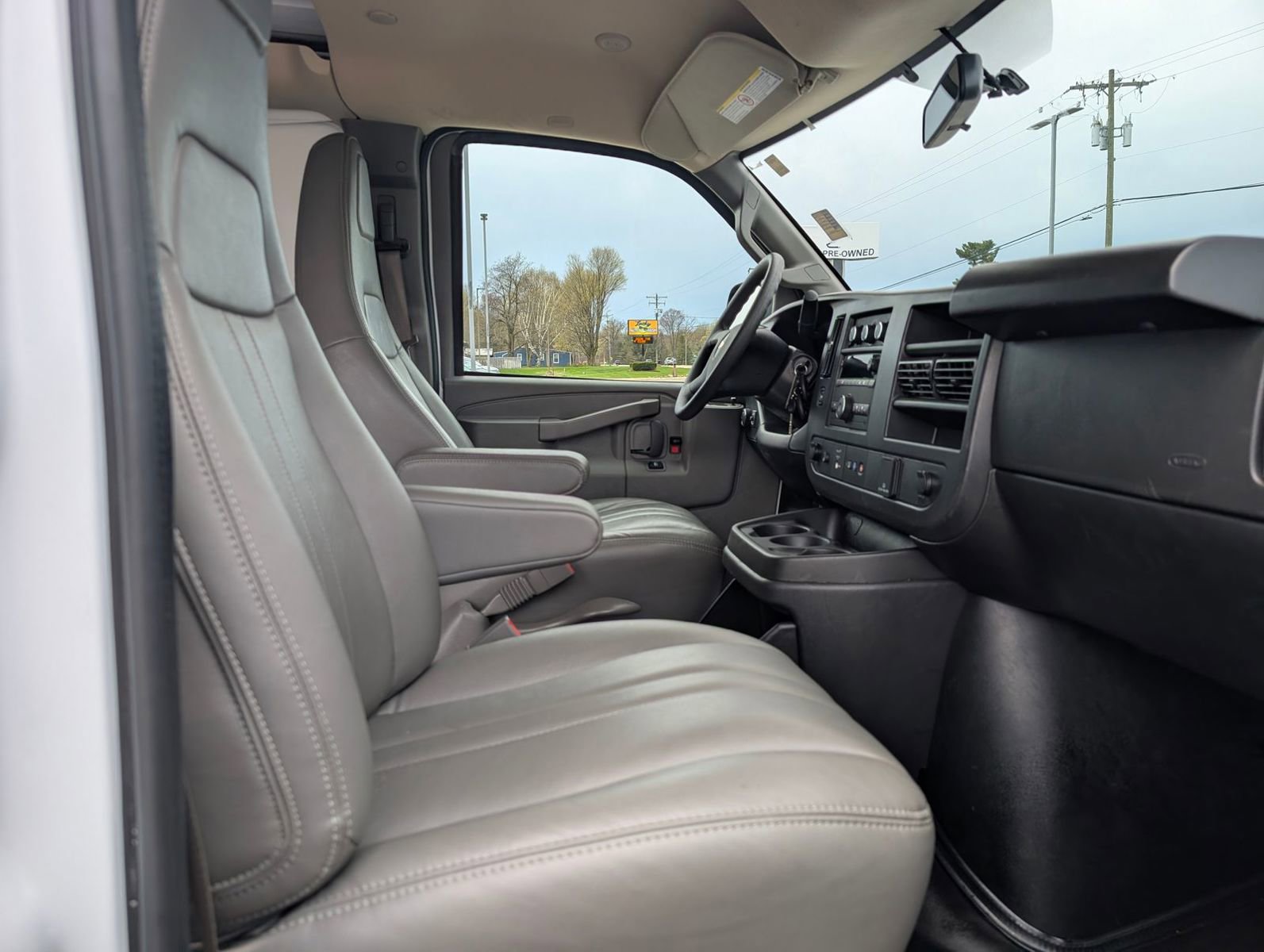 Used 2025 Chevrolet Express 2500 Extended w/ Driver Convenience Package RWD image 22