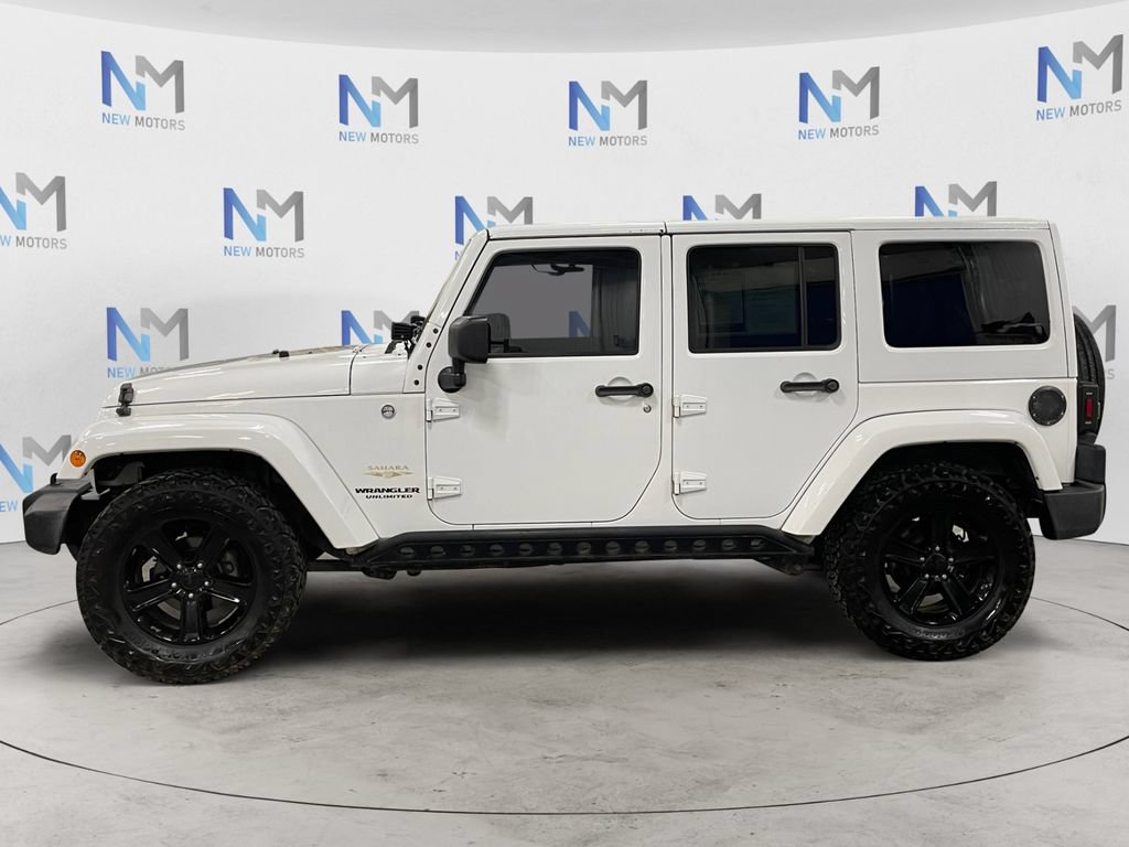 Used 2015 Jeep Wrangler Unlimited Sahara w/ Connectivity Group AWD/4WD image 2