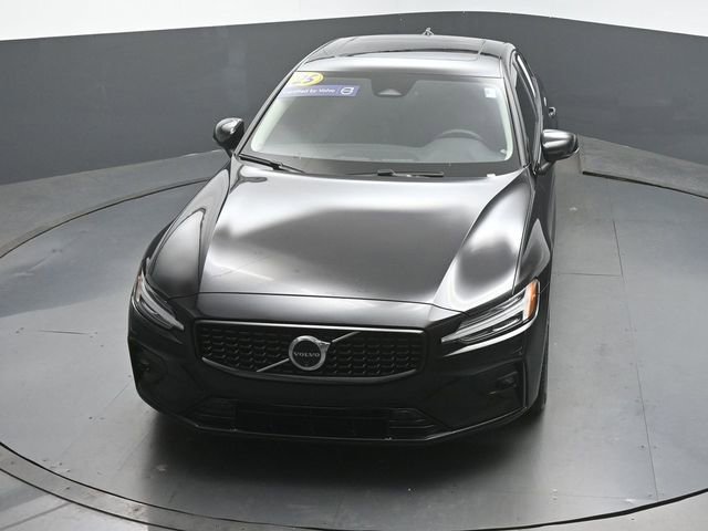 Certified 2025 Volvo S60 B5 Plus AWD/4WD image 41