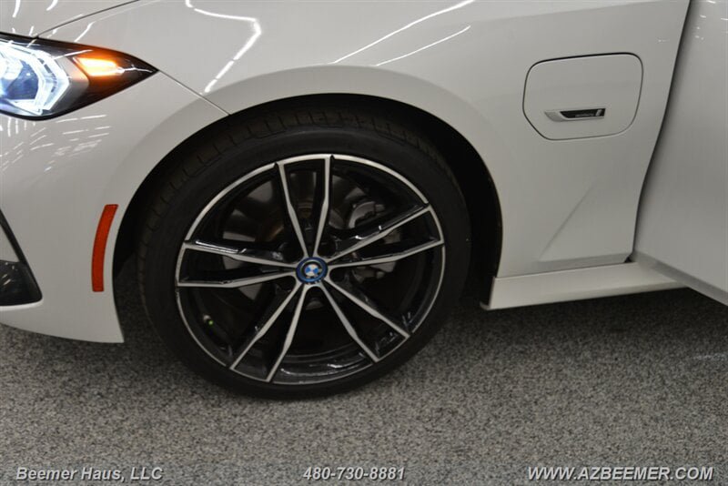 Used 2023 BMW 330e w/ M Sport Package RWD image 47