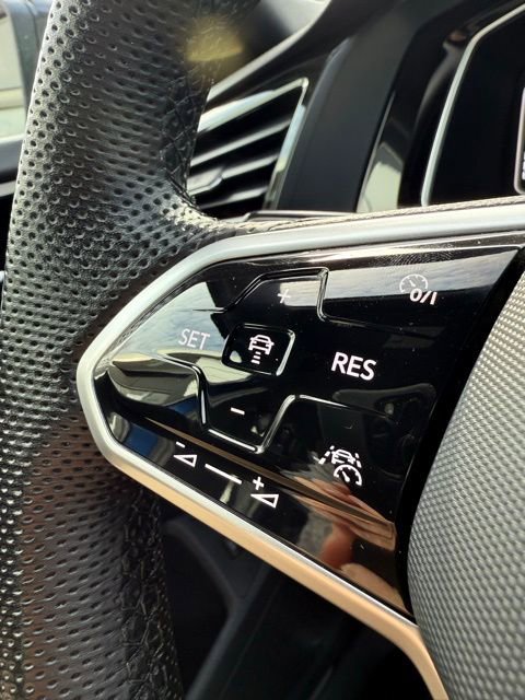 Used 2024 Volkswagen Jetta GLI 40th Anniversary Edition image 27