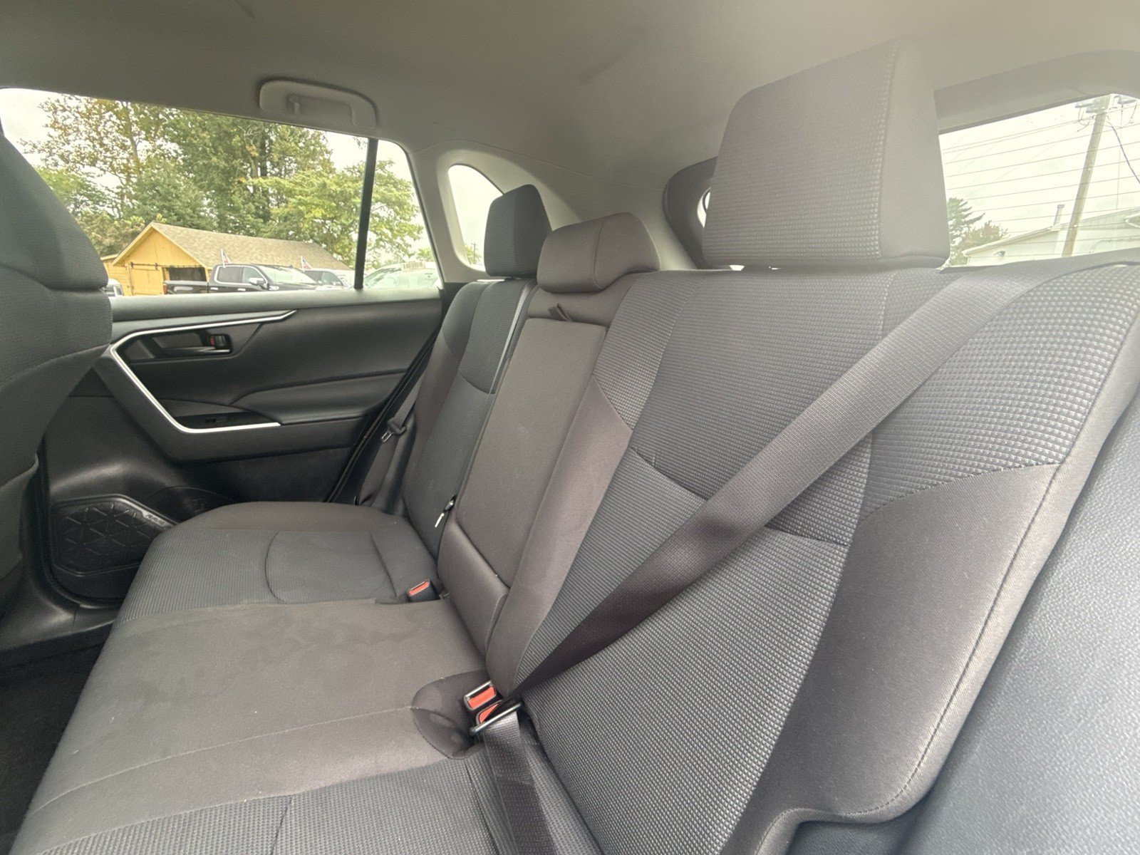 Used 2025 Toyota RAV4 LE AWD/4WD image 26