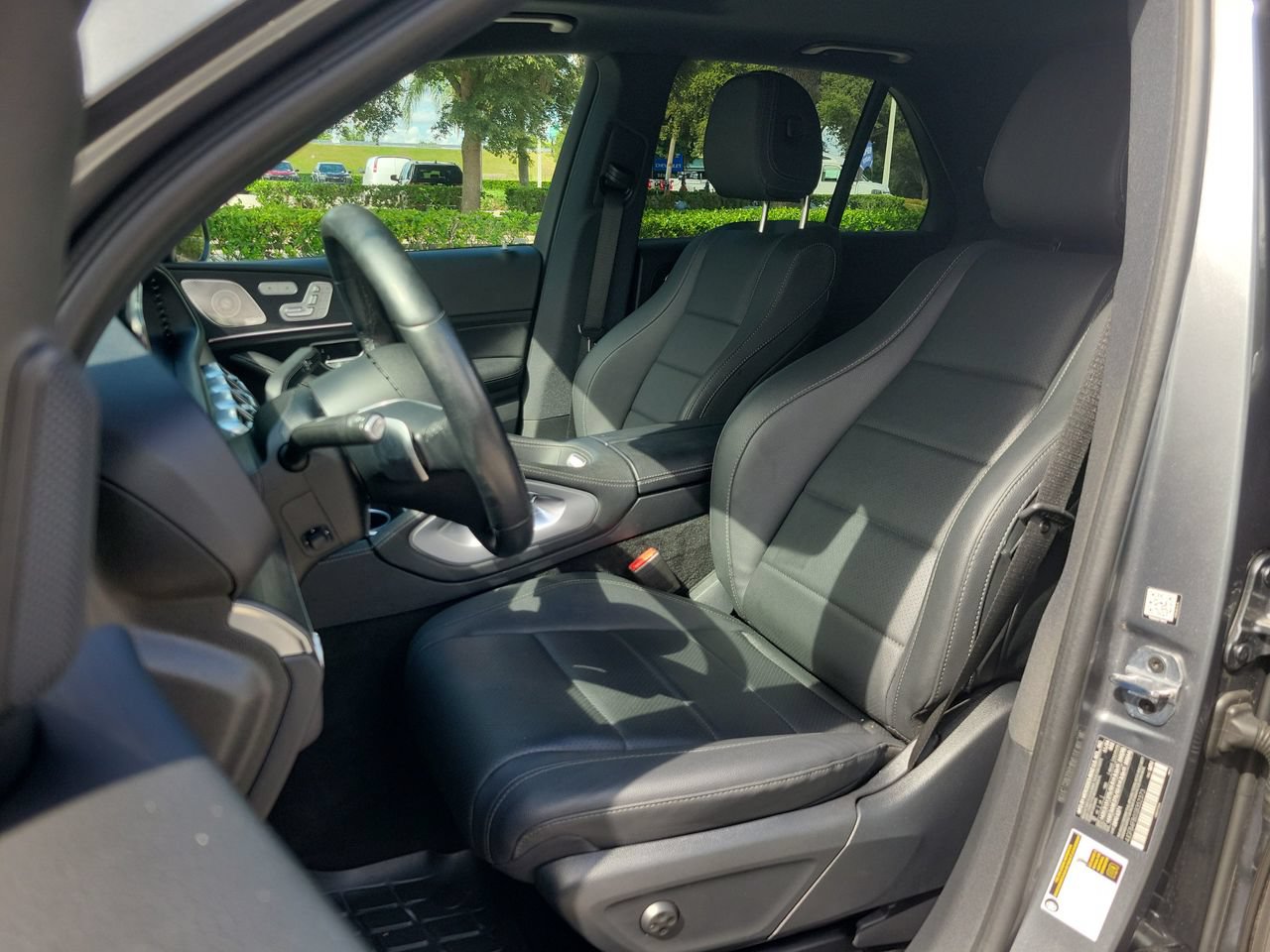 Used 2025 Mercedes-Benz GLE 350 4MATIC image 17