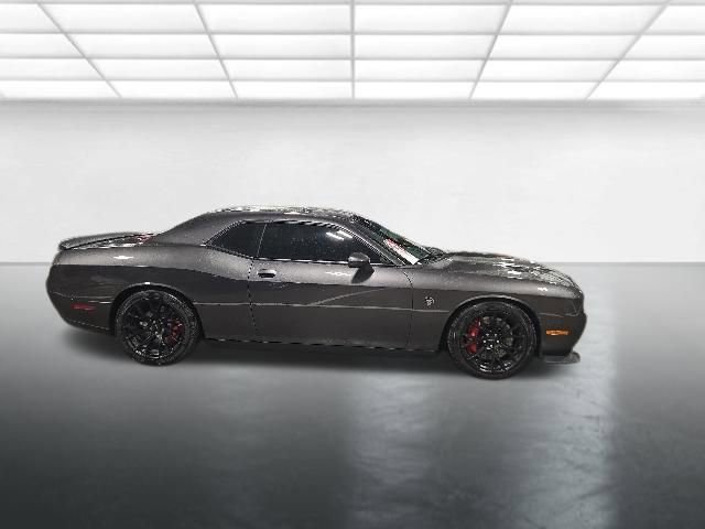 Used 2016 Dodge Challenger SRT Hellcat RWD image 3