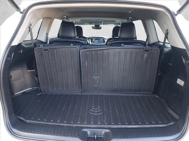 Certified 2019 Toyota Highlander SE AWD/4WD image 6