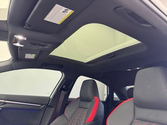 Used 2024 Audi RS 3 image 5