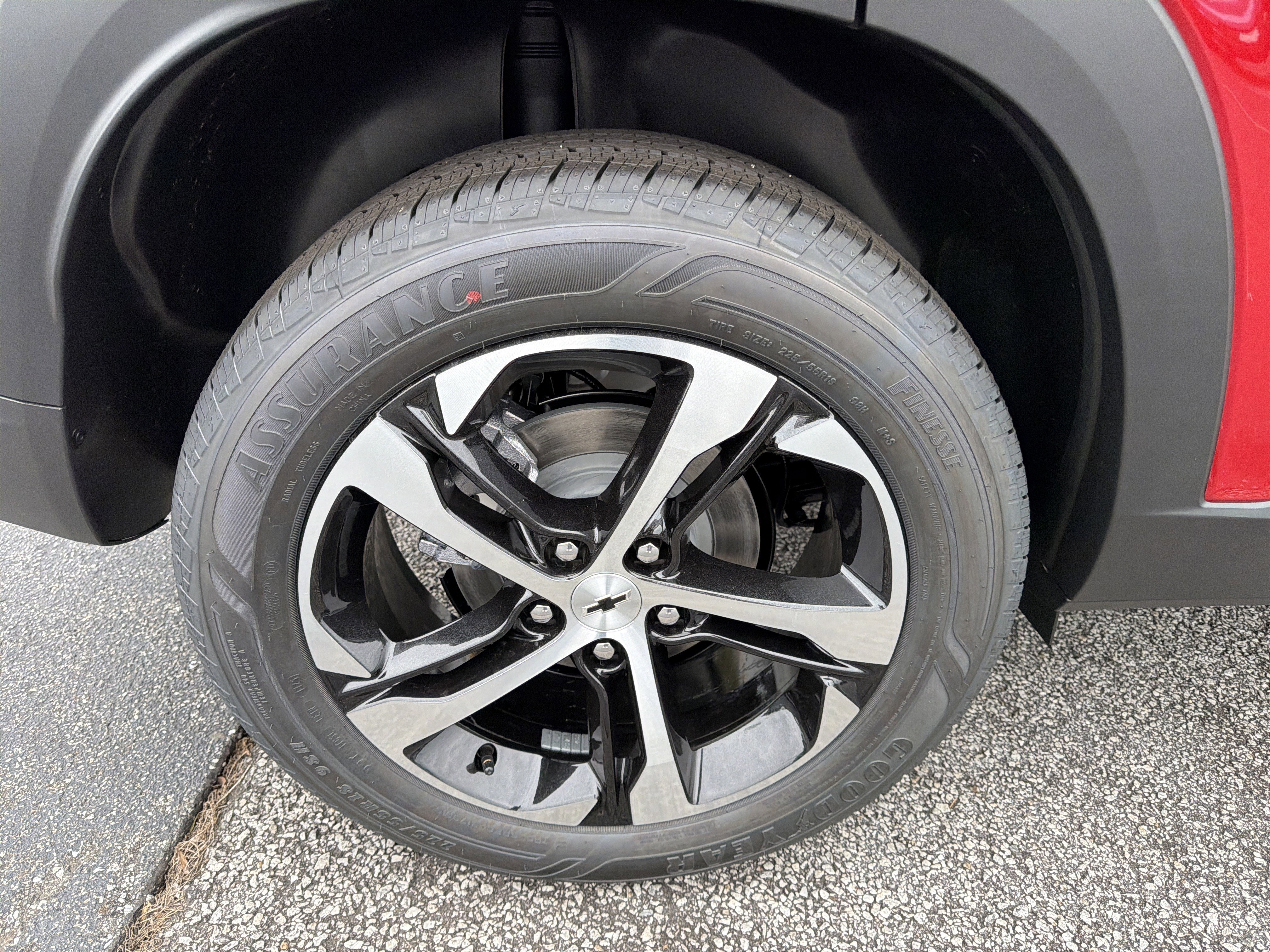 New 2026 Chevrolet Trax RS w/ Driver Confidence Package image 17