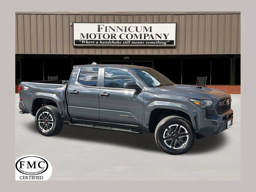 Used 2025 Toyota Tacoma TRD Sport AWD/4WD image 1