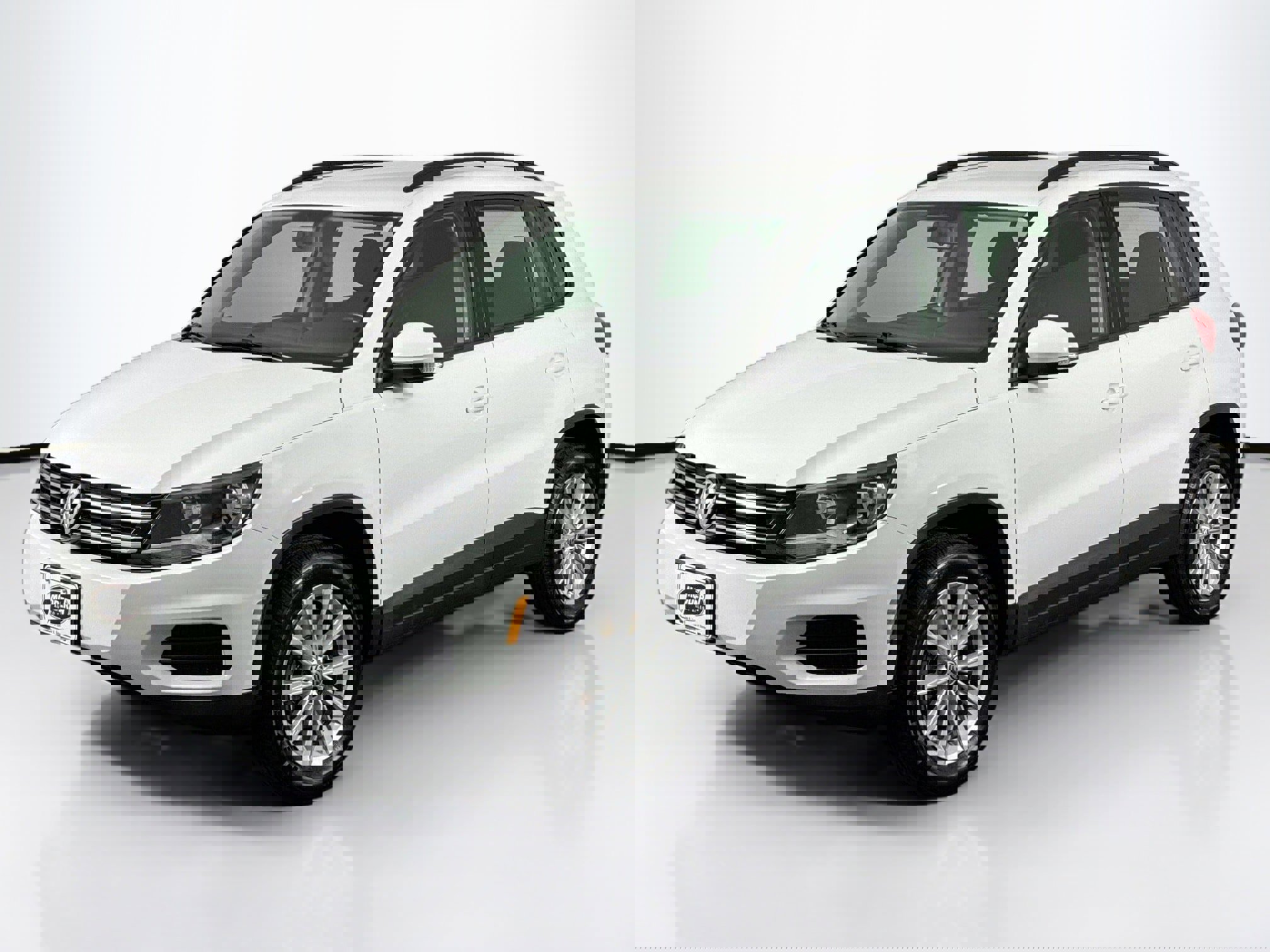 Used 2018 Volkswagen Tiguan Limited w/ Premium Package image 6