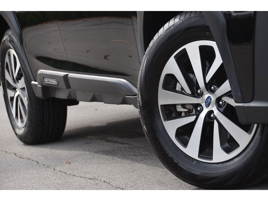 Certified 2025 Subaru Outback Premium image 9