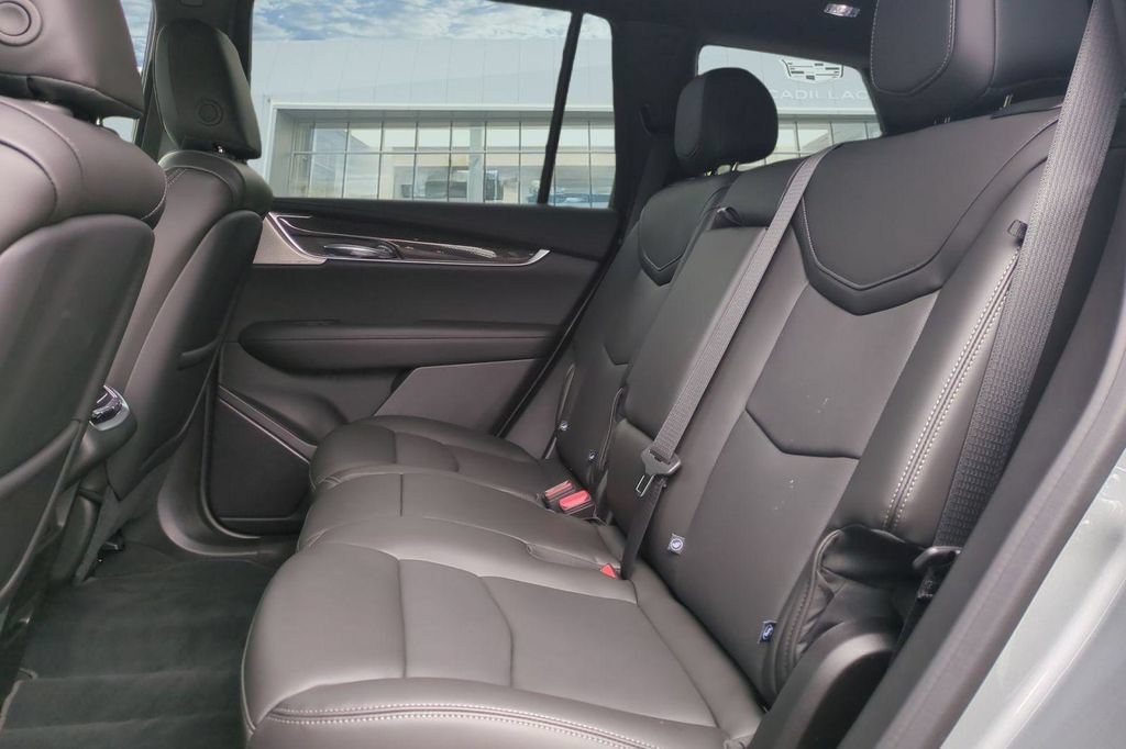 New 2025 Cadillac XT6 Sport AWD/4WD image 21
