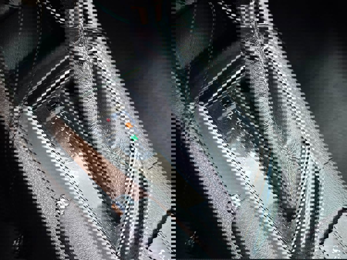 Used 2016 Toyota Corolla LE FWD image 36