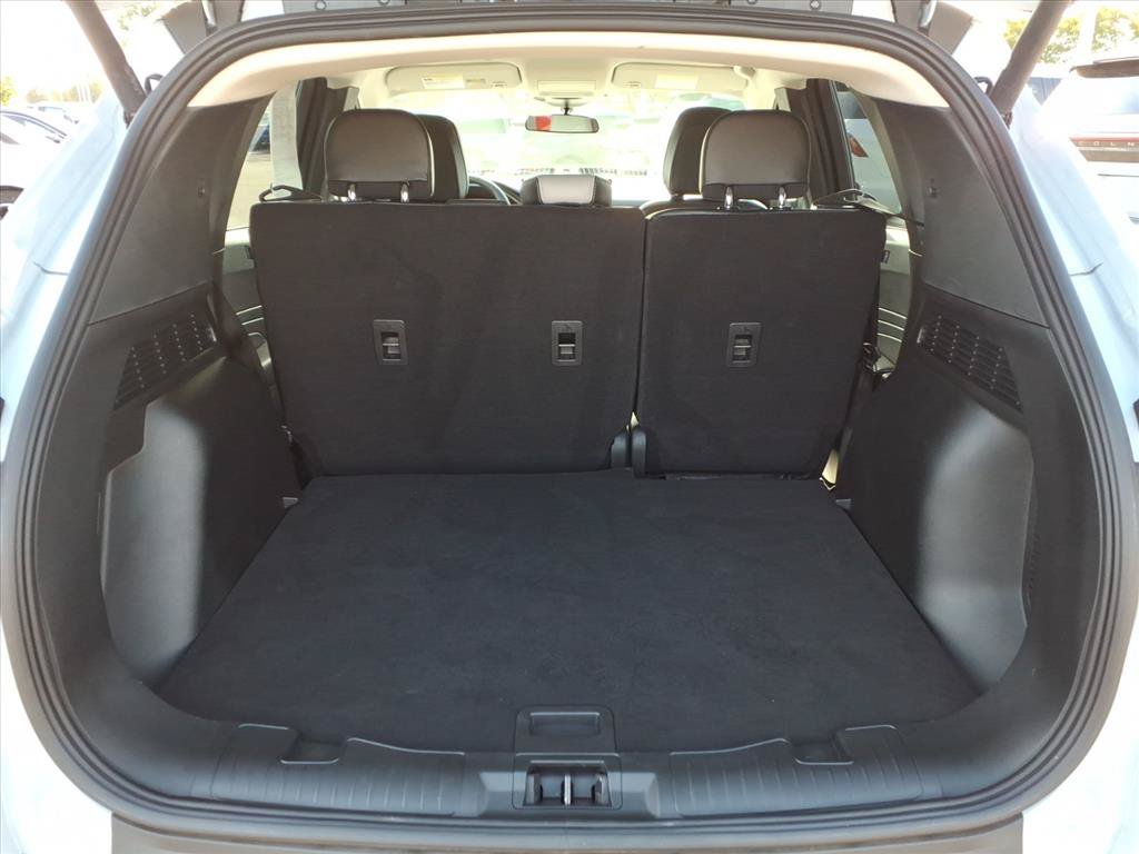 Used 2025 Ford Escape SE FWD image 7