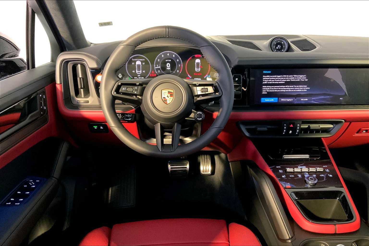 New 2026 Porsche Cayenne GTS image 13
