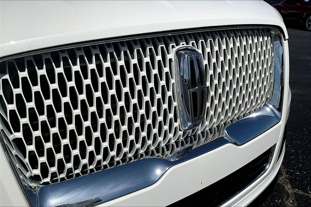 Used 2024 Lincoln Navigator L Reserve AWD/4WD image 36