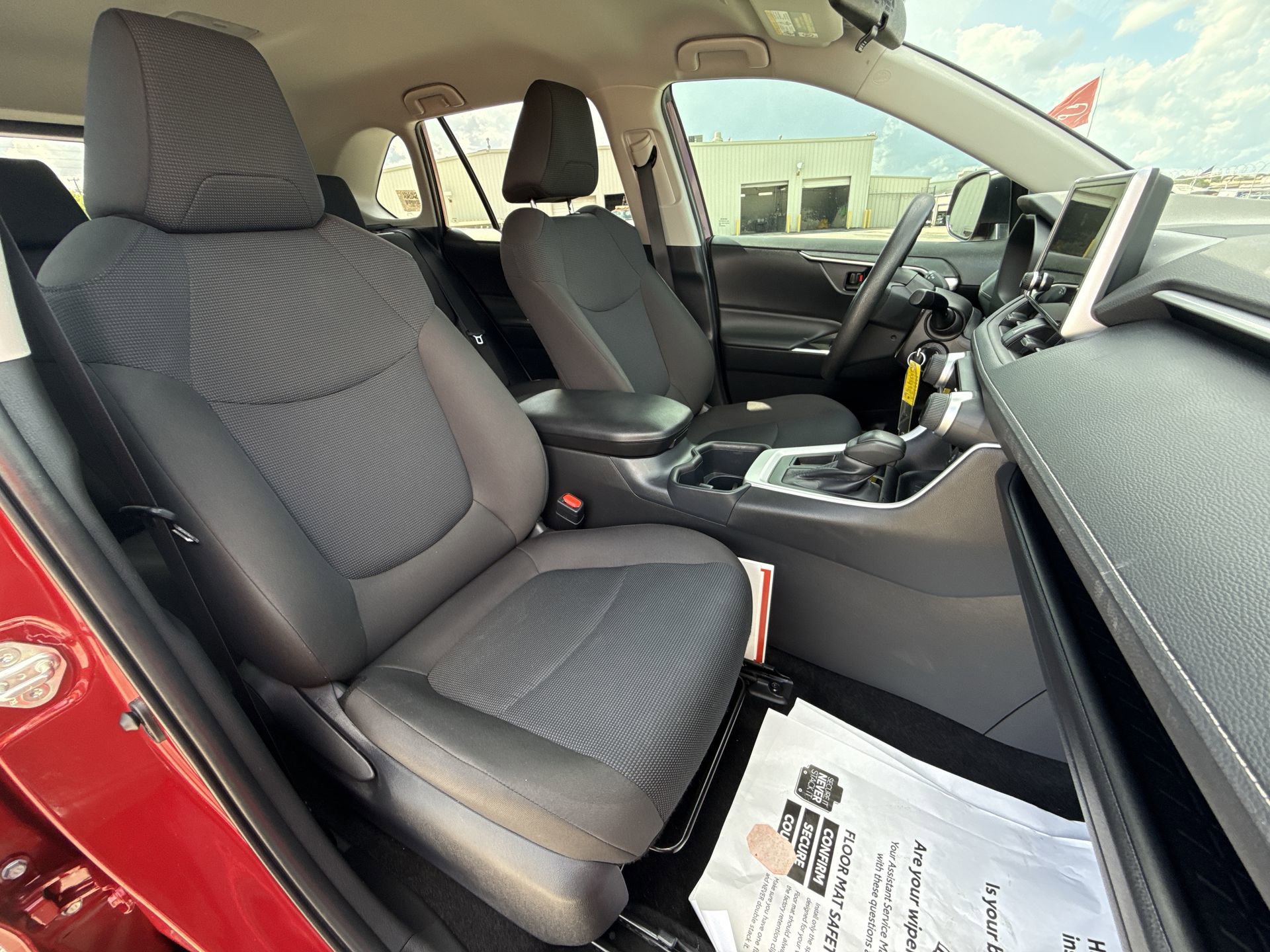 Certified 2025 Toyota RAV4 LE FWD image 25